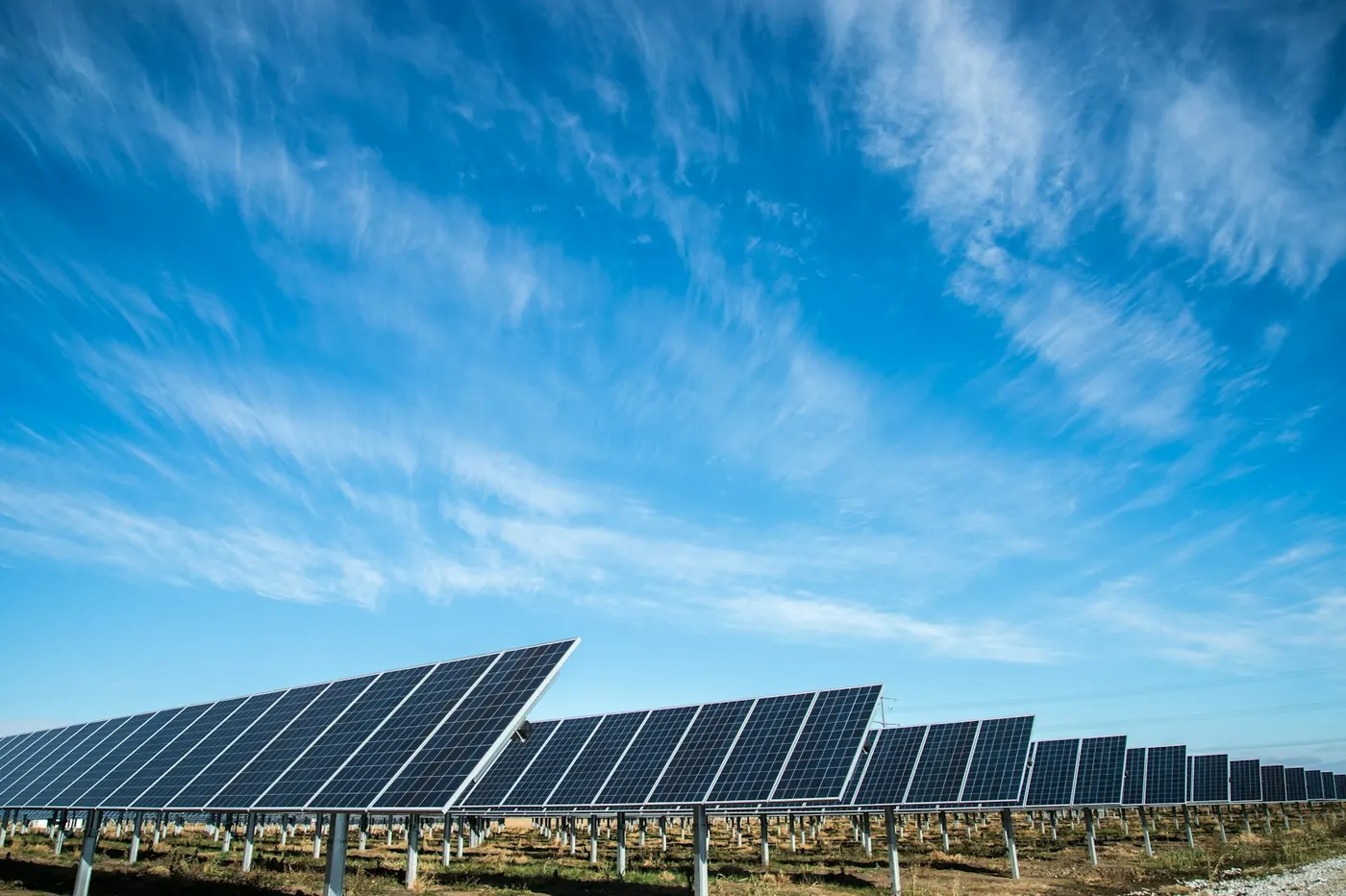 Gros plan sur les cellules d'un panneau solaire
