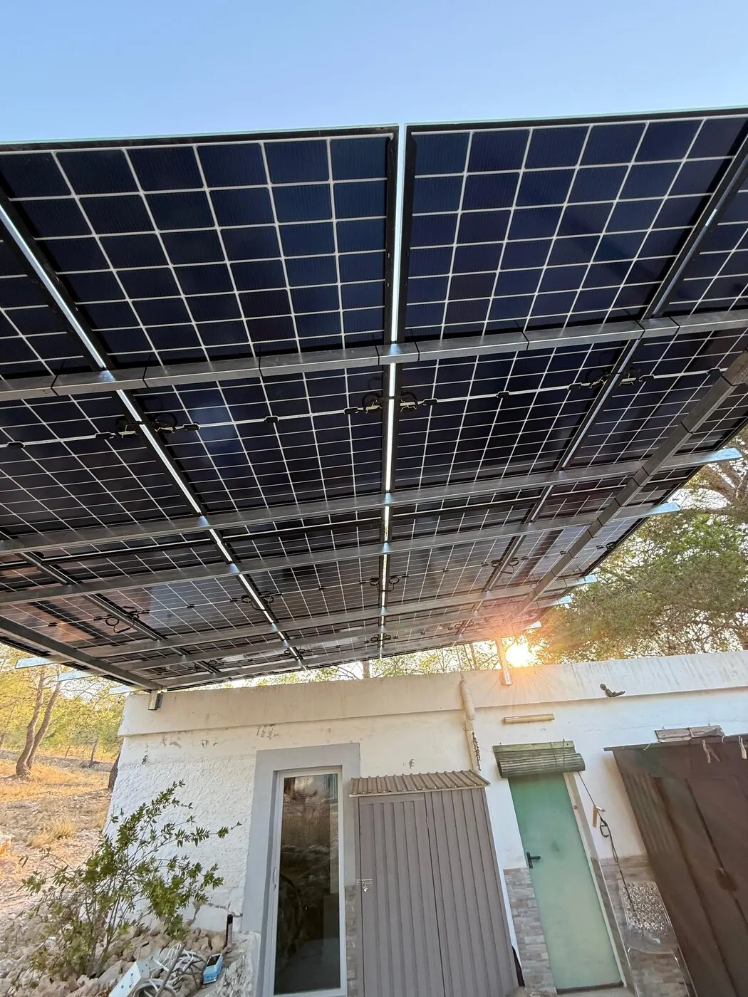 Von A Todo Sol installierte Solarpergola